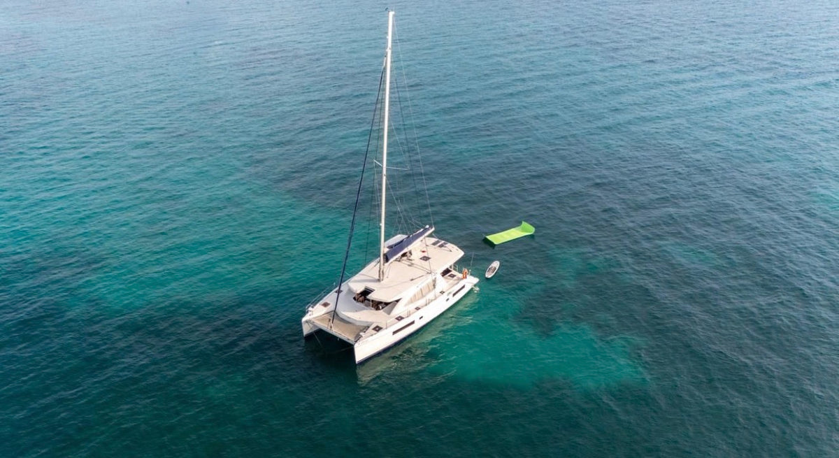 CATAMARAN | 25 PERSONAS