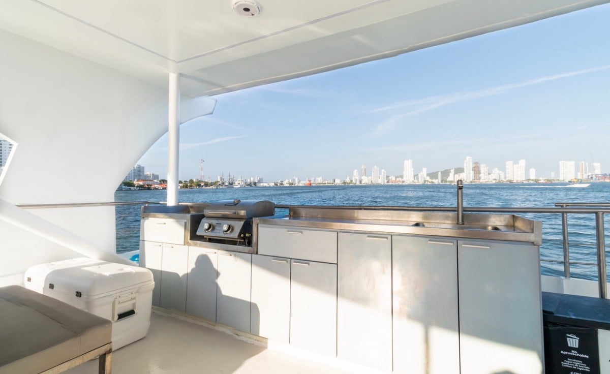 CATAMARAN | 40 PERSONAS