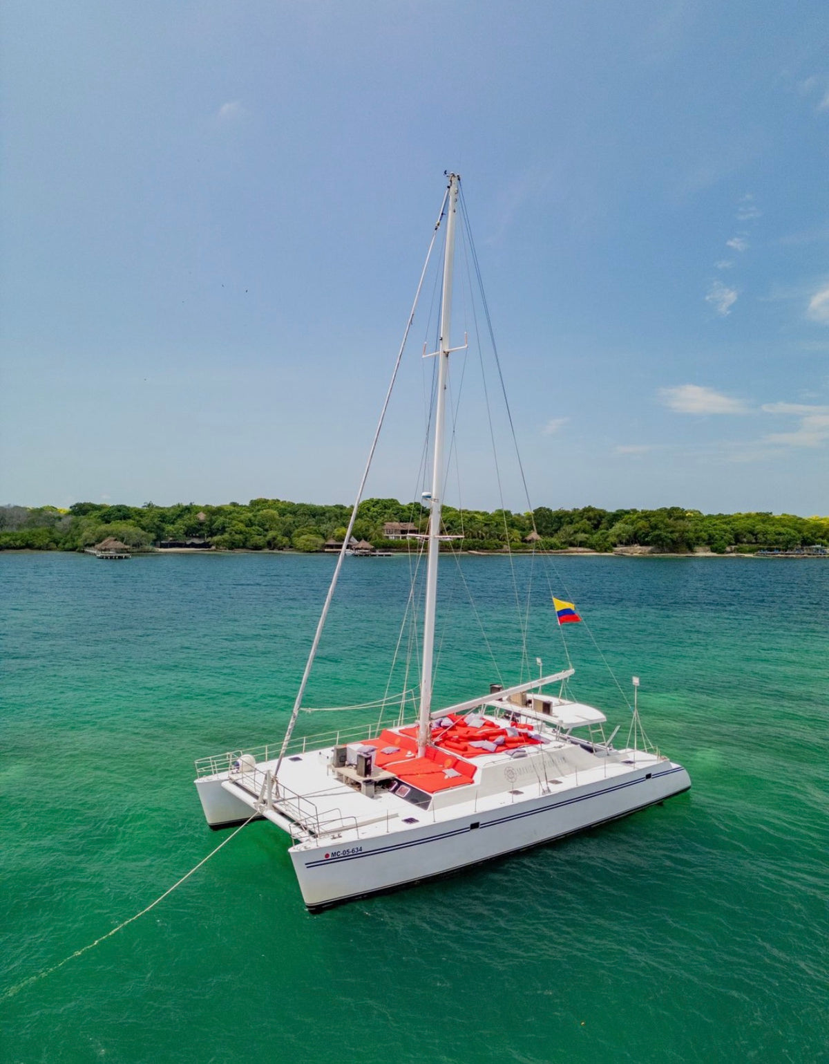 CATAMARAN  | 56 PERSONAS