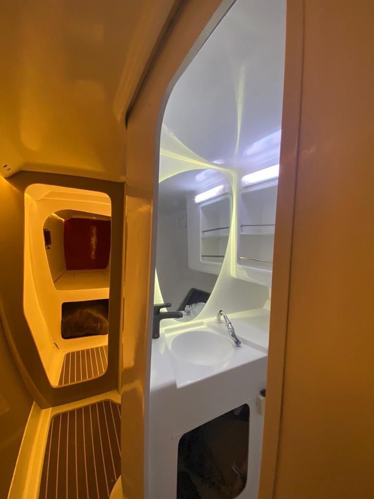 CATAMARAN | 25 PERSONAS