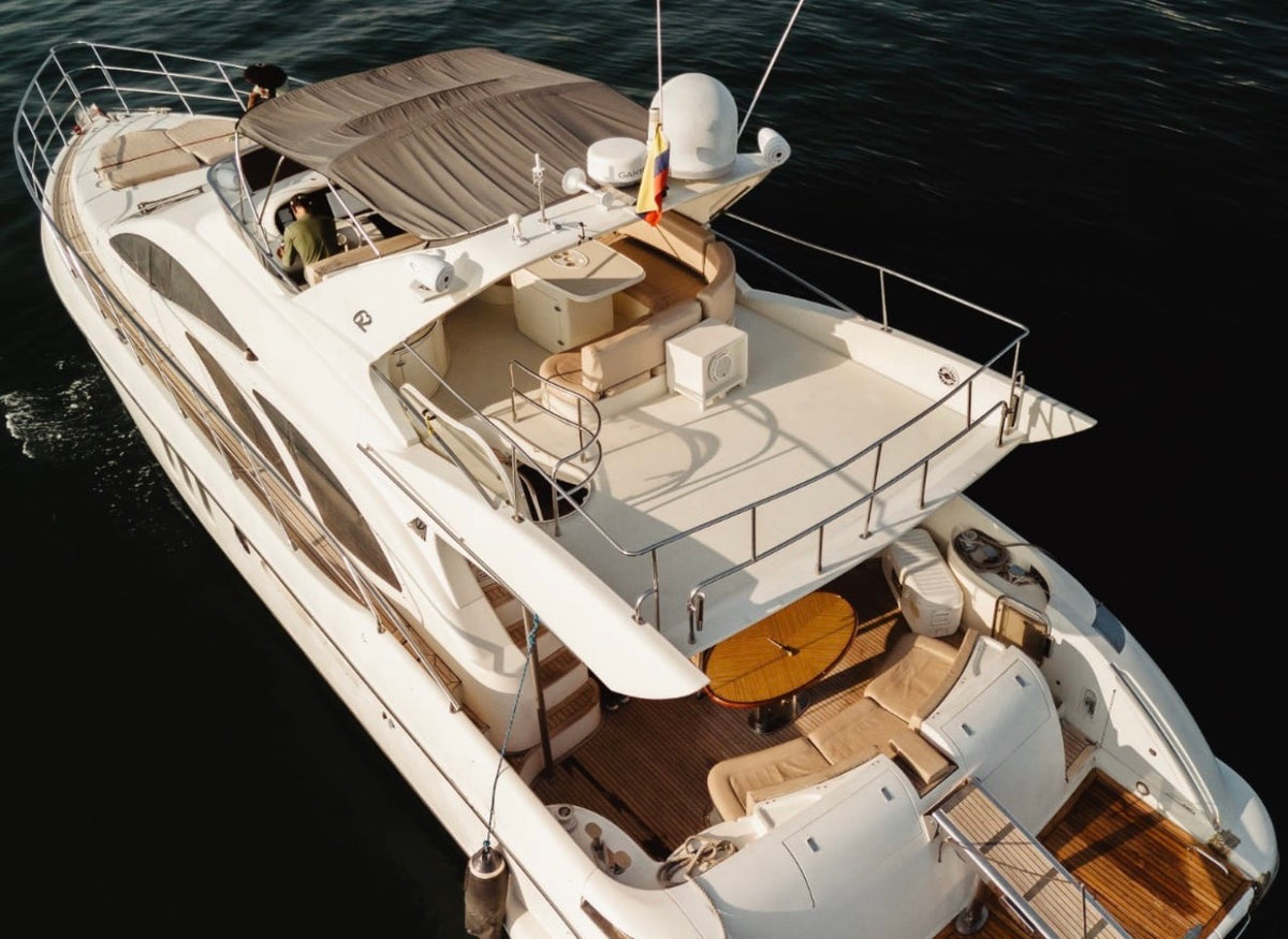AZIMUT 62FT - 25 PAX (FESTIVAL)