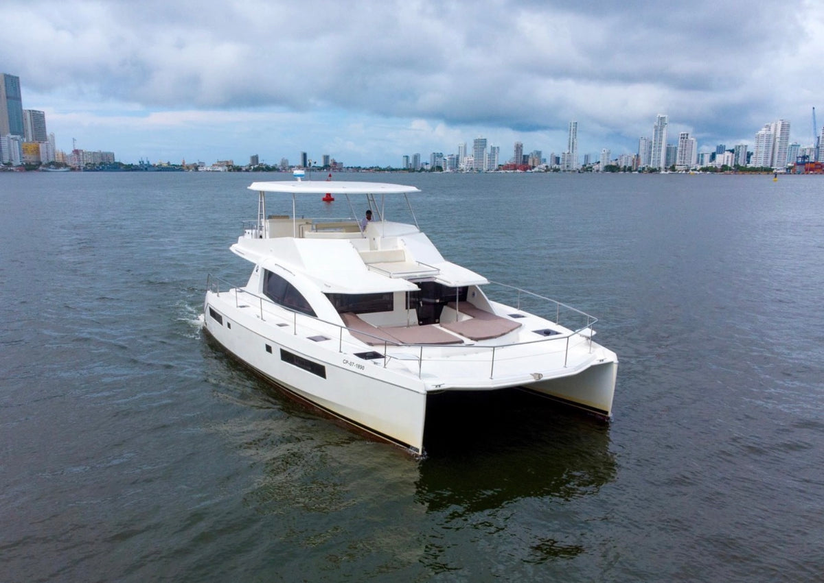 CATAMARAN | 35 PERSONAS