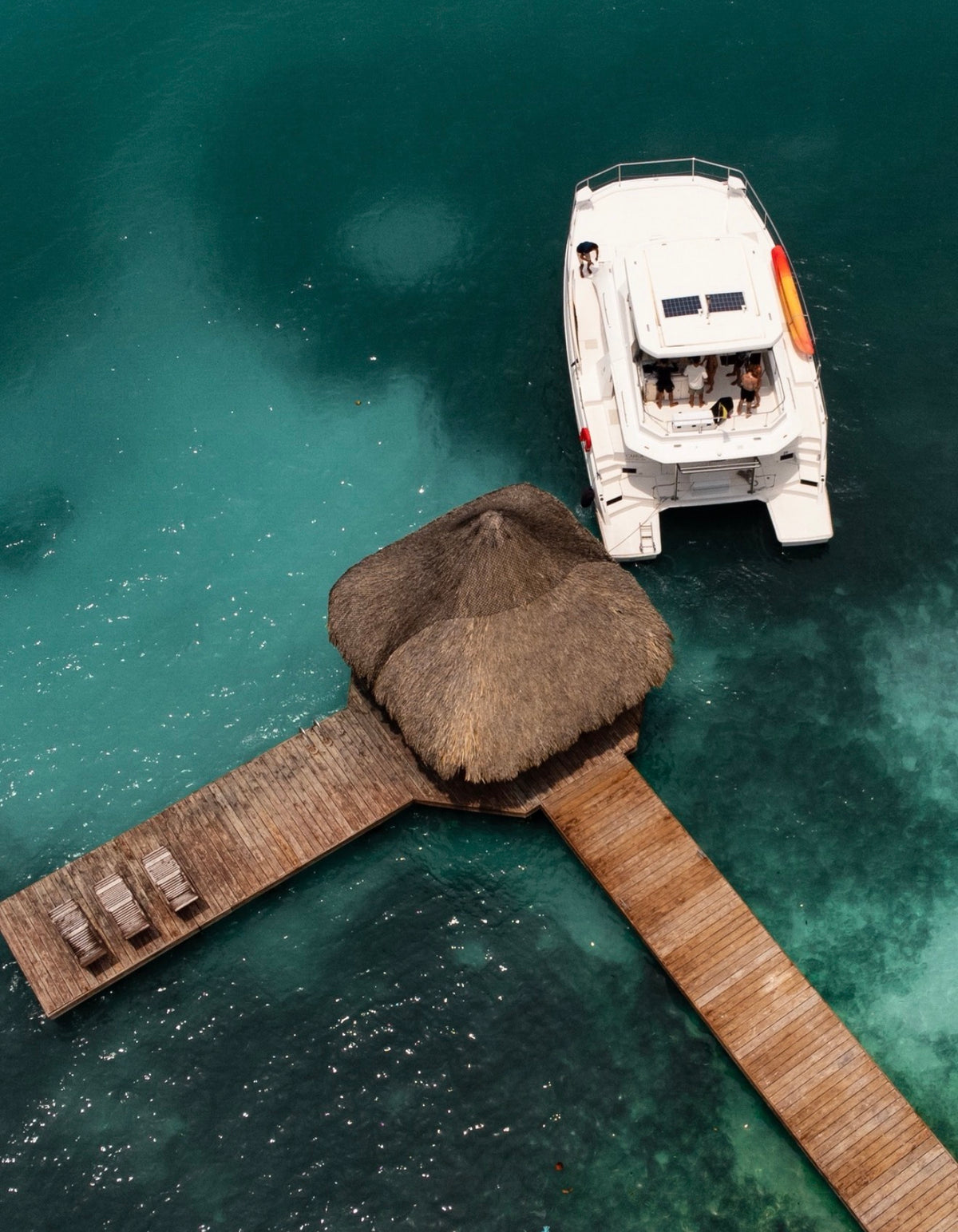 CATAMARAN | 25 PERSONAS