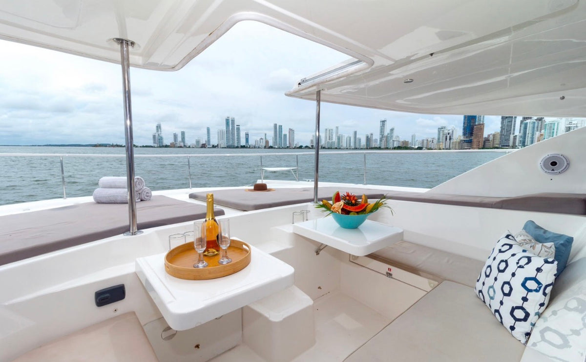 CATAMARAN | 35 PERSONAS