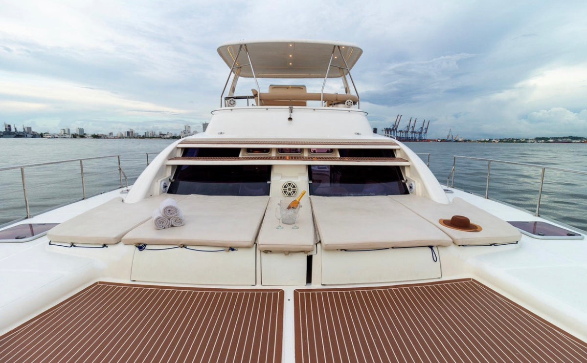 CATAMARAN | 35 PERSONAS