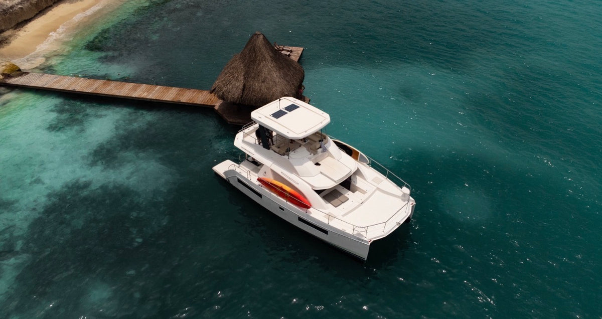 CATAMARAN | 25 PERSONAS